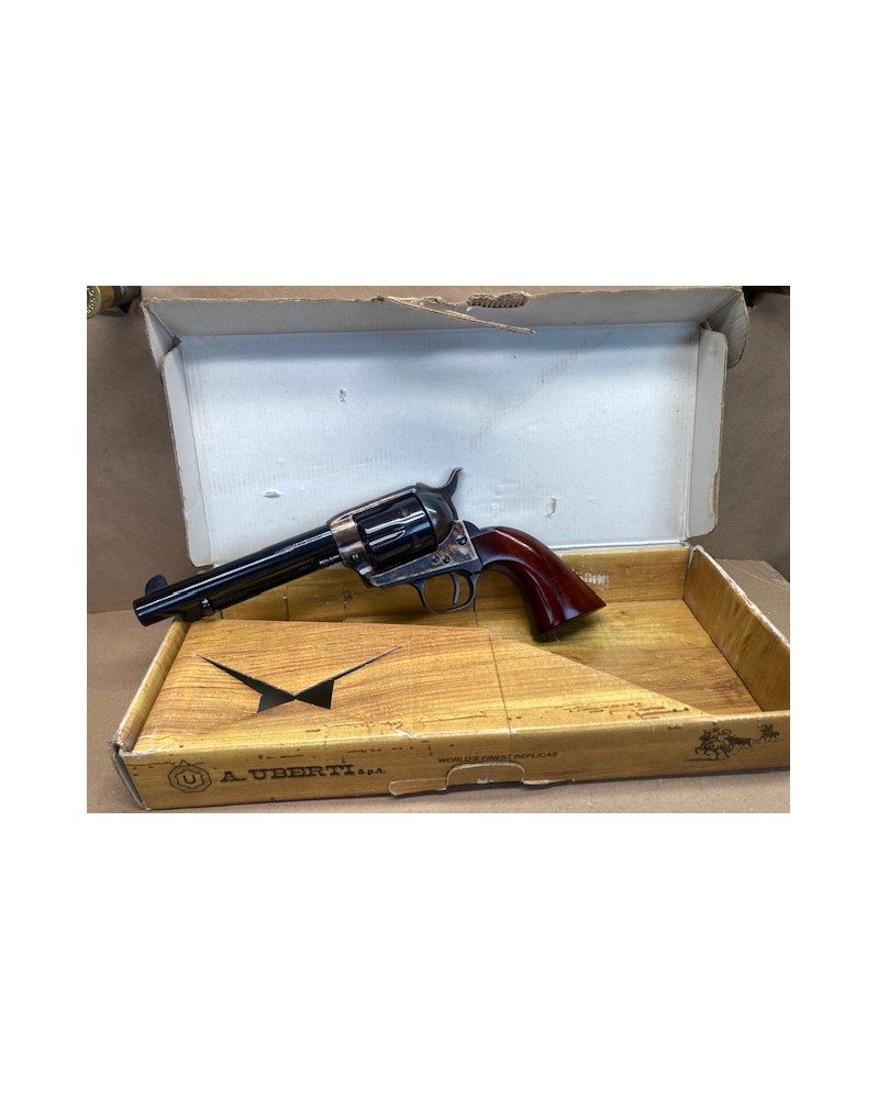 UBERTI 1873 CATTLEMAN CAL. 45 COLT UBERTI 1873 CATTLEMAN CAL. 45 COLT